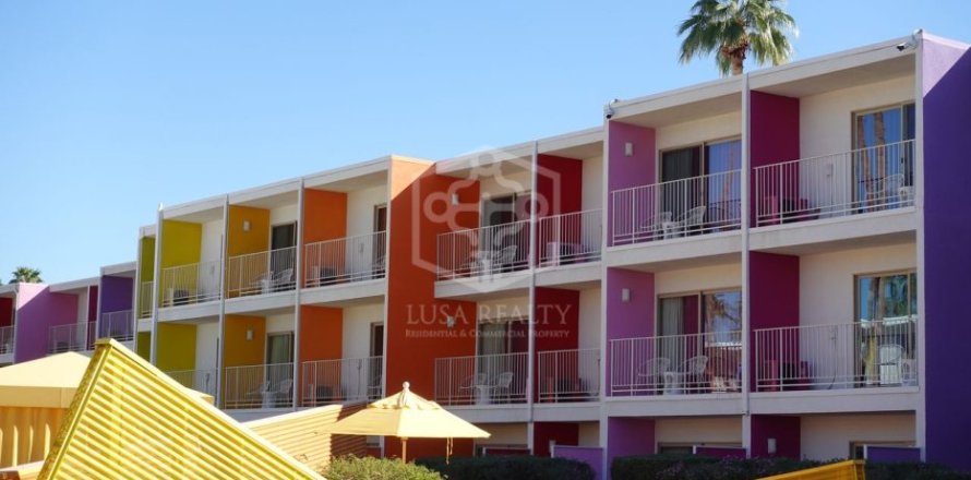 Коммерческая недвижимость с 34 спальнями в Калафелле, Таррагона, Каталония, Испания № 1022