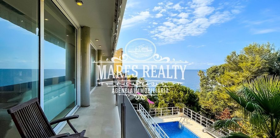 Вилла с 4 спальнями в Льорет-де-Мар, Герона, Каталония, Испания № 1020