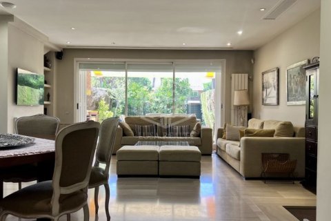 Таунхаус с 4 спальнями в Гаве, Барселона, Каталония, Испания № 1019