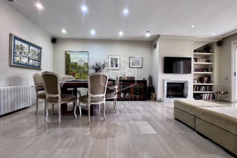 Купить таунхаус в Гава, Испания с 4 спальни, 290м², № 1019 - фото 2