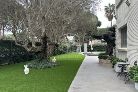 Купить виллу в Кастельдефельс, Испания с 7 спален, 642м², № 1023 - фото 5