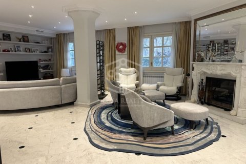 Купить виллу в Кастельдефельс, Испания с 7 спален, 642м², № 1023 - фото 16