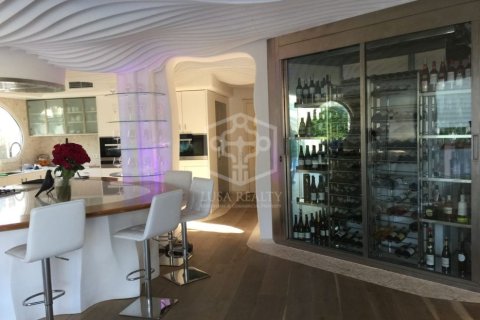 Купить виллу в Кастельдефельс, Испания с 7 спален, 642м², № 1023 - фото 10