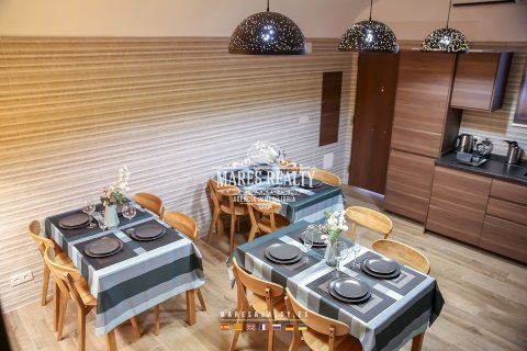 Коммерческая недвижимость с 3 комнатами в Бланесе, Герона, Каталония, Испания № 1018