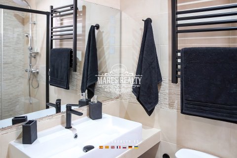 Купить коммерческую недвижимость в Бланес, Испания с 3 комнаты, 100м², № 1018 - фото 9