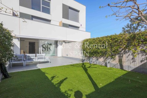 Сasa de 4 dormitorios en venta en Sitges, Barcelona, Cataluña, Spain № 6783 - foto 10
