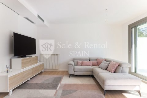 Сasa de 4 dormitorios en venta en Sitges, Barcelona, Cataluña, Spain № 6783 - foto 4