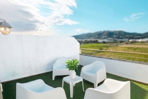 3 bedrooms apartment for sale in Catalonia, Spain № 6782