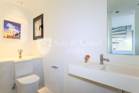 Сasa de 3 dormitorios en venta en Sitges, Barcelona, Cataluña, Spain № 6786 - foto 17