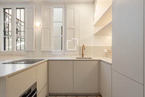 3 chambres apartment à vendre à Barcelona, Catalonia, Spain № 4483 - photo 12