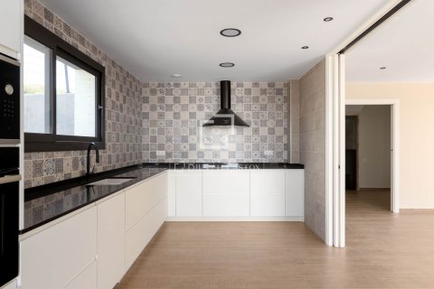 4 chambres villa à vendre à Arenys de Mar, Barcelona, Catalonia, Spain № 4485 - photo 12