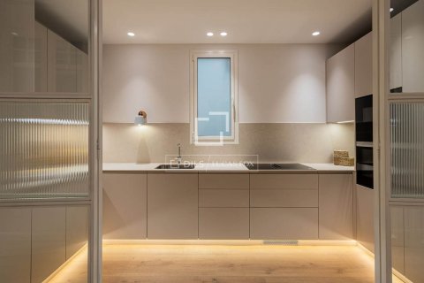 2 chambres apartment à vendre à Barcelona, Catalonia, Spain № 4484 - photo 13