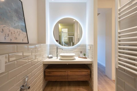 2 chambres apartment à vendre à Barcelona, Catalonia, Spain № 4484 - photo 10