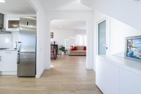 4 chambres villa à vendre à Castelldefels, Barcelona, Catalonia, Spain № 3820 - photo 18