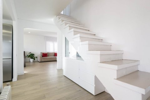 4 chambres villa à vendre à Castelldefels, Barcelona, Catalonia, Spain № 3820 - photo 12