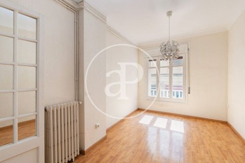 Квартира с 3 спальнями в Вальвидрере, Барселона, Каталония, Испания № 2423