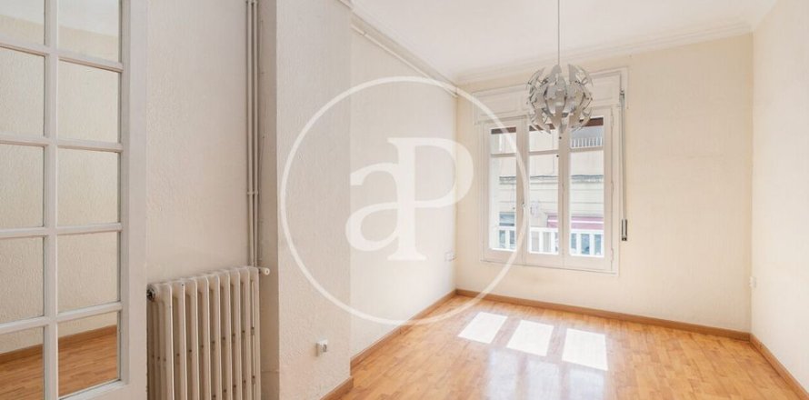 Квартира с 3 спальнями в Вальвидрере, Барселона, Каталония, Испания № 2423