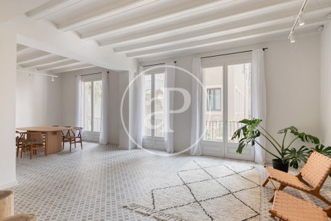 Квартира с 3 спальнями в Старый городе, Барселона, Каталония, Испания № 2425