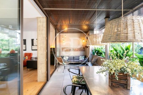 Дом с 4 спальнями в Грасие, Барселона, Каталония, Испания № 2426