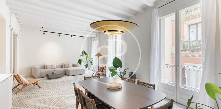 Квартира с 2 спальнями в Старый городе, Барселона, Каталония, Испания № 2424