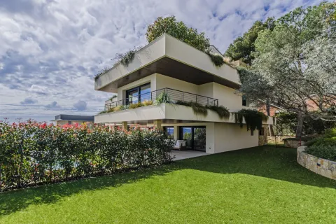 Купить дом в Барселона, Испания с 6 комнат, № 1605 - фото 25