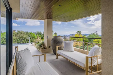 Купить дом в Барселона, Испания с 6 комнат, № 1605 - фото 27