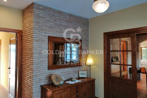 Купить дом в Мон-рас, Испания с 4 спальни, 613м², № 6061 - фото 3