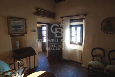 10 bedrooms house for sale in Girona, Catalonia, Spain № 6060 - photo 13