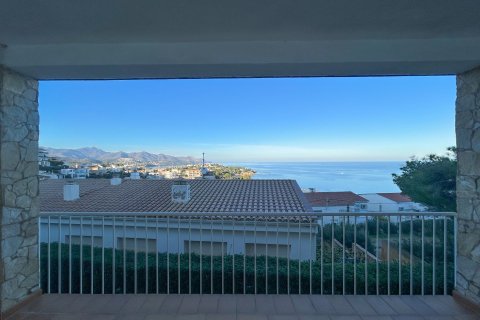 Купить дом в Лланка, Испания с 6 комнат, № 1625 - фото 3