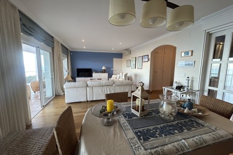 Купить дом в Лланка, Испания с 6 комнат, № 1625 - фото 9