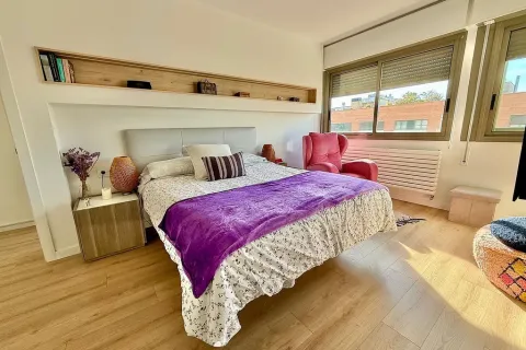 Купить квартиру в Барселона, Испания с 4 комнаты, № 1624 - фото 16