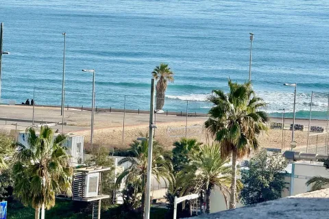 Купить квартиру в Барселона, Испания с 4 комнаты, № 1624 - фото 3