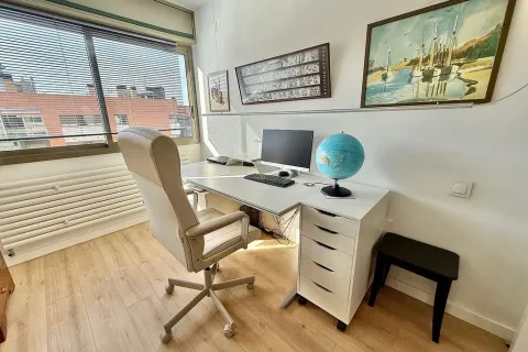 Купить квартиру в Барселона, Испания с 4 комнаты, № 1624 - фото 14