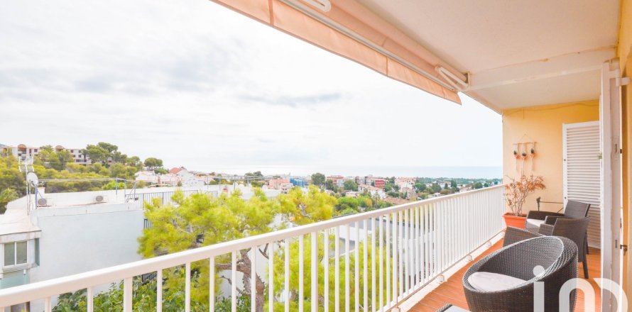 3 bedrooms apartment for sale in Sitges, Barcelona, Catalonia, Spain № 7552