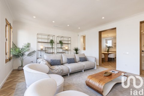 Купить квартиру в Барселона, Испания с 3 спальни, 162м², № 7554 - фото 3