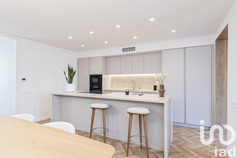 Купить квартиру в Барселона, Испания с 3 спальни, 162м², № 7554 - фото 10