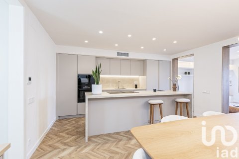 Купить квартиру в Барселона, Испания с 3 спальни, 162м², № 7554 - фото 8