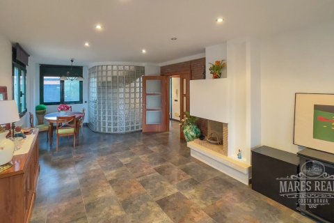 Купить виллу в Л'Эскала, Испания с 5 спален, 330м², № 961 - фото 13