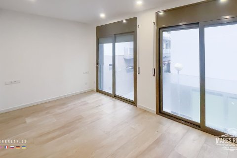 Купить коммерческую недвижимость в Льорет-де-Мар, Испания с 15 комнат, 788м², № 956 - фото 9