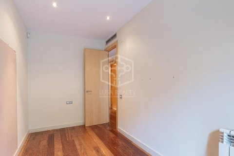 3 chambres apartment à louer à Barcelona, Catalonia, Spain № 955 - photo 13