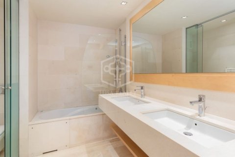 3 chambres apartment à louer à Barcelona, Catalonia, Spain № 955 - photo 17