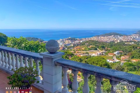5 chambres villa à vendre à Lloret de Mar, Girona, Catalonia, Spain № 957 - photo 2