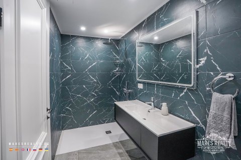 Купить виллу в Льорет-де-Мар, Испания с 3 спальни, 273м², № 958 - фото 13