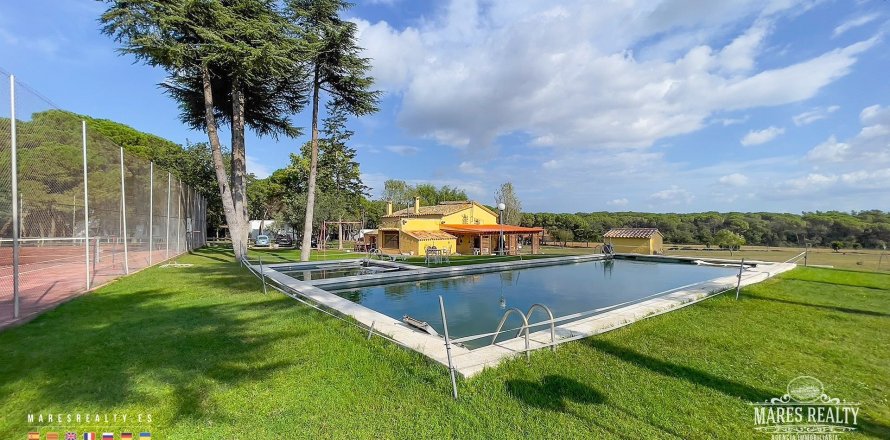 Вилла с 6 спальнями в Кальдес-де-Малавелье, Герона, Каталония, Испания № 960