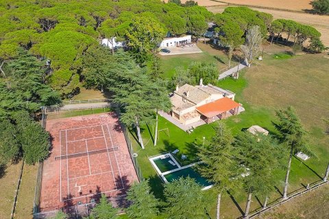 Купить виллу в Кальдес-де-Малавелья, Испания с 6 спален, 3000м², № 960 - фото 5