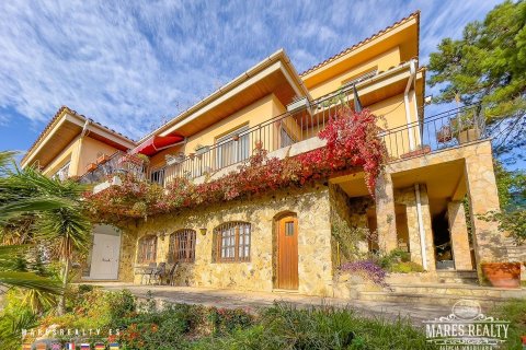 7 chambres villa à vendre à Lloret de Mar, Girona, Catalonia, Spain № 959 - photo 2