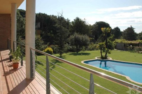 Купить виллу в Матаро, Испания с 5 спален, 550м², № 854 - фото 2