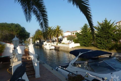 Купить виллу в Розы, Испания с 3 спальни, 150м², № 850 - фото 8