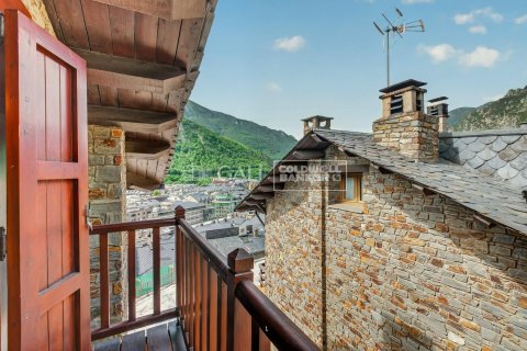 Снять в аренду дом в Андорра, Испания с 3 спальни, 232м², № 7694 - фото 2