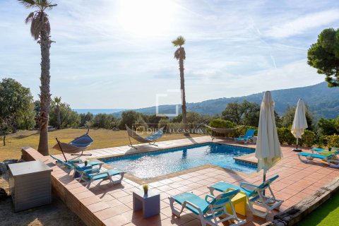 7 chambres villa à vendre à Arenys de Munt, Barcelona, Catalonia, Spain № 4057 - photo 4